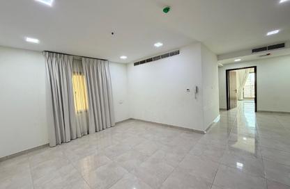 Apartment - 2 Bedrooms - 2 Bathrooms for rent in Al Burhama - Manama - Capital Governorate Apartment - 2 Bedrooms - 2 Bathrooms for rent in Al Burhama - Manama - Capital Governorate