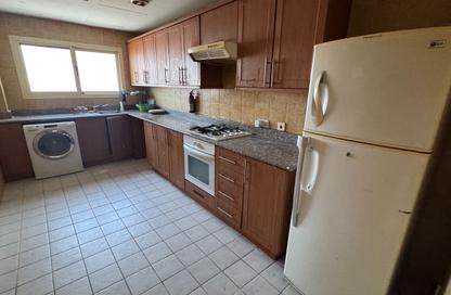 Apartment - 2 Bedrooms - 2 Bathrooms for rent in Al Juffair - Capital Governorate