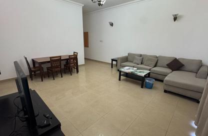 Apartment - 2 Bedrooms - 2 Bathrooms for rent in Al Juffair - Capital Governorate