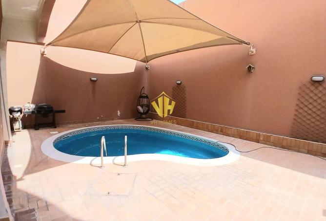 988845 - Property Image 3