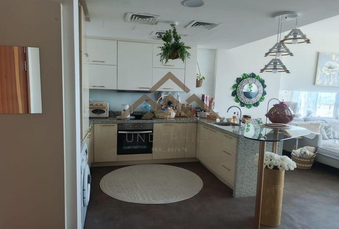 1000320 - Property Image 3