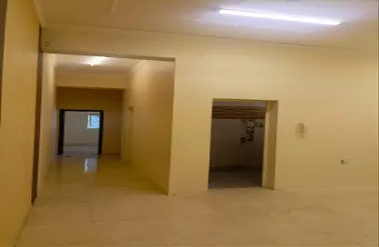 Apartment - 2 Bedrooms - 2 Bathrooms for rent in Riffa - Southern Governorate Apartment - 2 Bedrooms - 2 Bathrooms for rent in Riffa - Southern Governorate