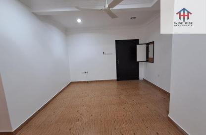 Apartment - 2 Bedrooms - 2 Bathrooms for rent in Busaiteen - Muharraq Governorate