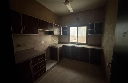Apartment - 3 Bedrooms - 3 Bathrooms for rent in Tubli - Central Governorate