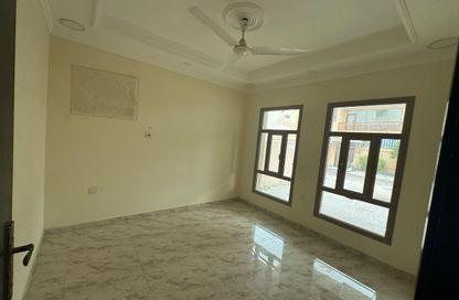 Apartment - 3 Bedrooms - 3 Bathrooms for rent in Tubli - Central Governorate