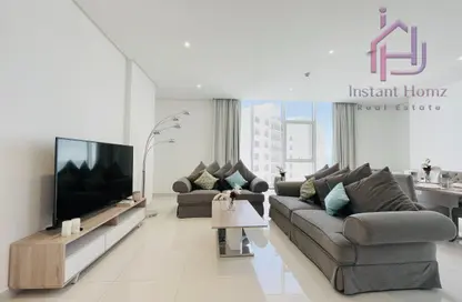 Apartment - 2 Bedrooms - 3 Bathrooms for rent in Al Juffair - Capital Governorate