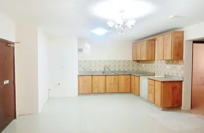 Apartment - 2 Bedrooms - 2 Bathrooms for rent in Mahooz - Manama - Capital Governorate