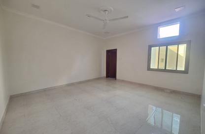 Apartment - 4 Bedrooms - 3 Bathrooms for rent in Al Burhama - Manama - Capital Governorate