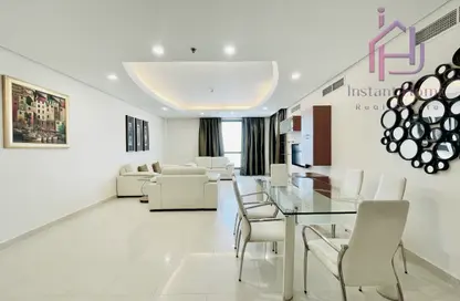 Apartment - 2 Bedrooms - 3 Bathrooms for rent in Al Juffair - Capital Governorate