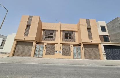Villa - 5 Bedrooms - 6 Bathrooms for sale in Busaiteen - Muharraq Governorate