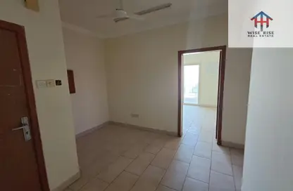 Apartment - 2 Bedrooms - 2 Bathrooms for rent in Muharraq - Muharraq Governorate