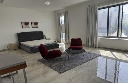 Villa - 4 Bedrooms - 6 Bathrooms for rent in Saar - Northern Governorate