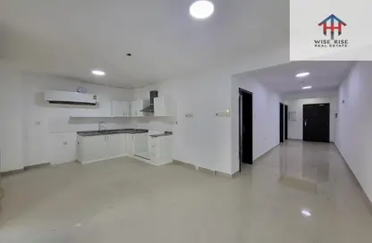 Apartment - 2 Bedrooms - 3 Bathrooms for rent in Hidd - Muharraq Governorate