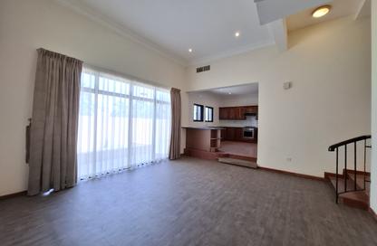Compound - 3 Bedrooms - 4 Bathrooms for rent in Jannusan - Northern Governorate