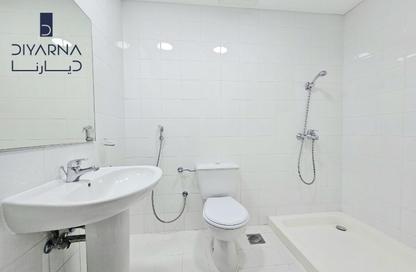 Duplex - 2 Bedrooms - 2 Bathrooms for rent in Seef - Capital Governorate