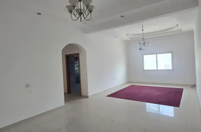 شقة - 2 غرف نوم - 2 حمامات للايجار في الحجيات - الرفاع - المحافظة الجنوبية