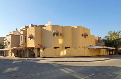 Villa - 6 Bedrooms - 6 Bathrooms for sale in Alhajiyat - Riffa - Southern Governorate