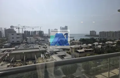 Apartment - 2 Bedrooms - 4 Bathrooms for rent in Reef Island - Capital Governorate