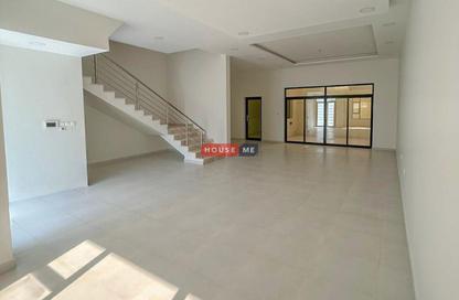 Villa - 3 Bedrooms - 5 Bathrooms for sale in Busaiteen - Muharraq Governorate