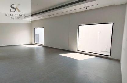 Villa - 4 - 6 for rent in Diyar Al Muharraq - Muharraq Governorate Villa - 4 - 6 for rent in Diyar Al Muharraq - Muharraq Governorate