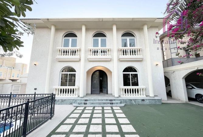 999769 - Property Image 2