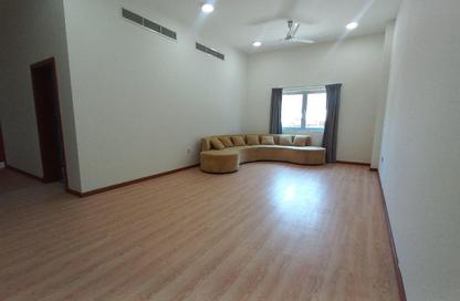 Apartment - 2 Bedrooms - 2 Bathrooms for rent in Saar - Northern Governorate