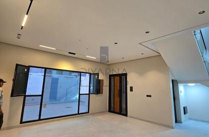 Villa - 5 - 6 for sale in Hamad Town - Northern Governorate Villa - 5 - 6 for sale in Hamad Town - Northern Governorate
