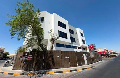 Shop - Studio - 2 for rent in Alhajiyat - Riffa - Southern Governorate