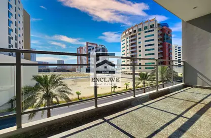 شقة - غرفة نوم - 2 حمامات للايجار في شارع أمواج - أمواج - المحرق