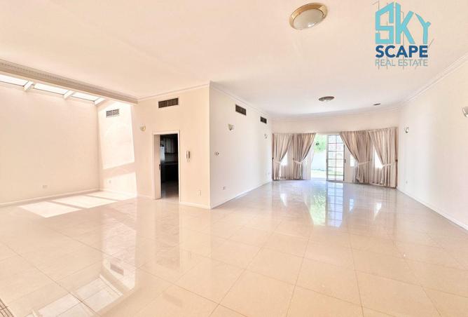 1001429 - Property Image 2