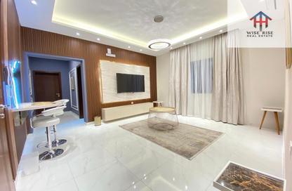 Apartment - 2 Bedrooms - 2 Bathrooms for rent in Busaiteen - Muharraq Governorate