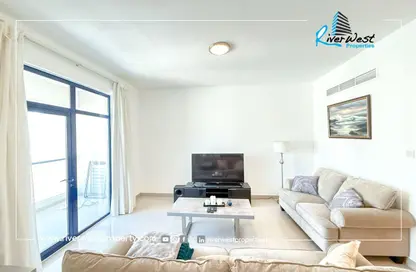 Duplex - 2 Bedrooms - 3 Bathrooms for rent in Al Juffair - Capital Governorate