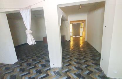 Villa - 5 - 5 for rent in Salihiya - Manama - Capital Governorate
