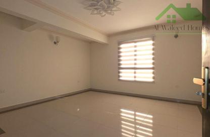 Apartment - 2 Bedrooms - 2 Bathrooms for rent in Galali - Muharraq Governorate