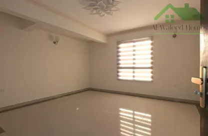 Apartment - 2 Bedrooms - 2 Bathrooms for rent in Galali - Muharraq Governorate