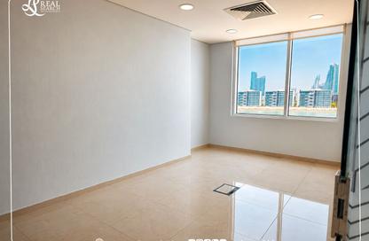 Office Space - Studio - 1 Bathroom for rent in Seef - Capital Governorate