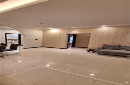 Apartment - 4 Bedrooms - 5 Bathrooms for rent in Alhajiyat - Riffa - Southern Governorate