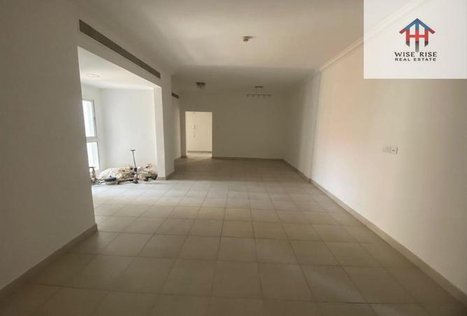 55862750 - Property Main Image