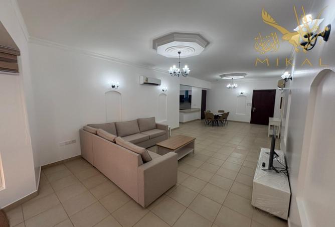 994444 - Property Image 3