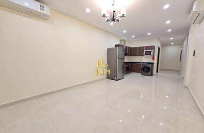 Apartment - 2 - 2 for rent in Al Burhama - Manama - Capital Governorate