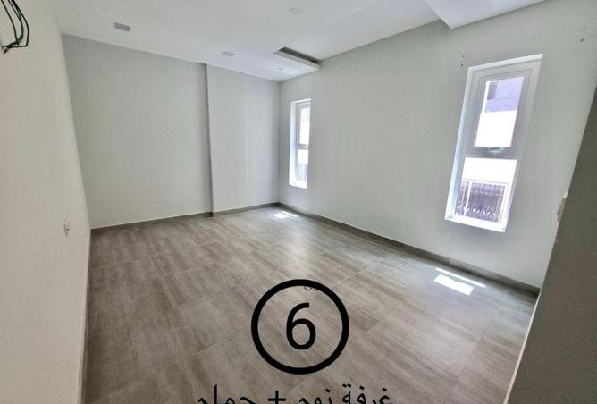 1002087 - Property Image 3