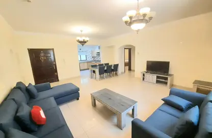 Apartment - 2 Bedrooms - 2 Bathrooms for rent in Al Juffair - Capital Governorate