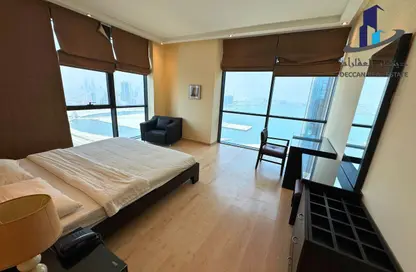 Apartment - 3 Bedrooms - 5 Bathrooms for rent in Al Juffair - Capital Governorate