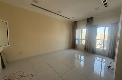 شقة - 3 غرف نوم - 2 حمامات للايجار في توبلي - المحافظة الوسطى