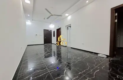 Apartment - 2 Bedrooms - 2 Bathrooms for rent in Busaiteen - Muharraq Governorate