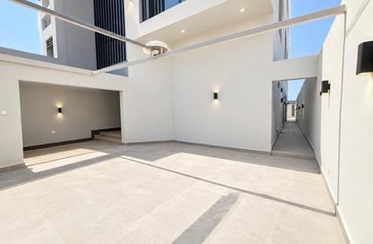 Villa - 4 - 6 for sale in Al Sidra - Diyar Al Muharraq - Muharraq Governorate