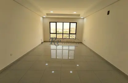 Apartment - 2 Bedrooms - 3 Bathrooms for rent in Al Bahair - Riffa - Southern Governorate