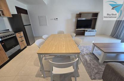 Apartment - 1 Bedroom - 1 Bathroom for rent in Al Burhama - Manama - Capital Governorate