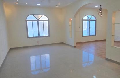 Villa - 5 Bedrooms - 4 Bathrooms for rent in Jid Ali - Central Governorate