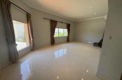 Compound - 3 Bedrooms - 4 Bathrooms for rent in Janabiya - Northern Governorate Compound - 3 Bedrooms - 4 Bathrooms for rent in Janabiya - Northern Governorate